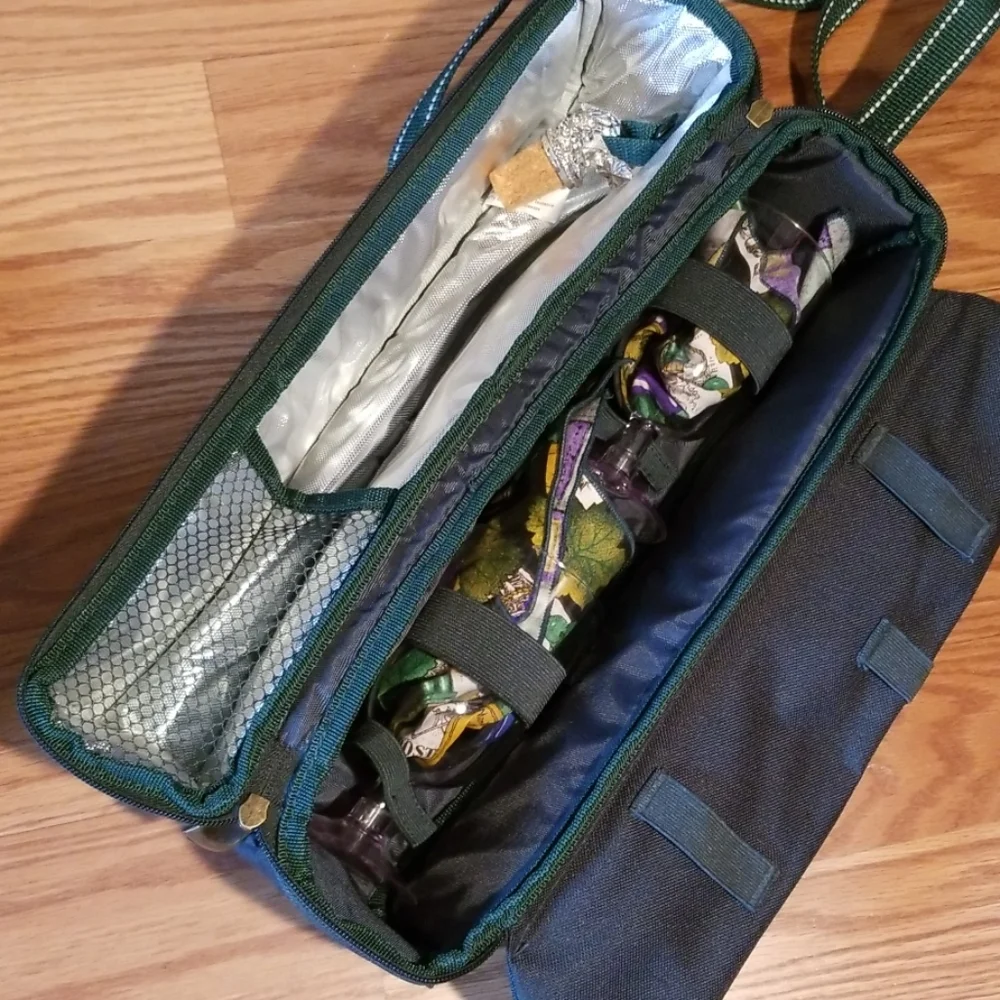 Wine bag‎ picnic at ascot